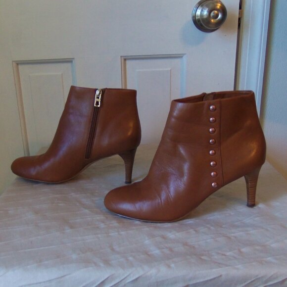 Coach Hickory Calf Leather Studded Ankle Booties Brown sz 6.5 - Picture 2 of 14